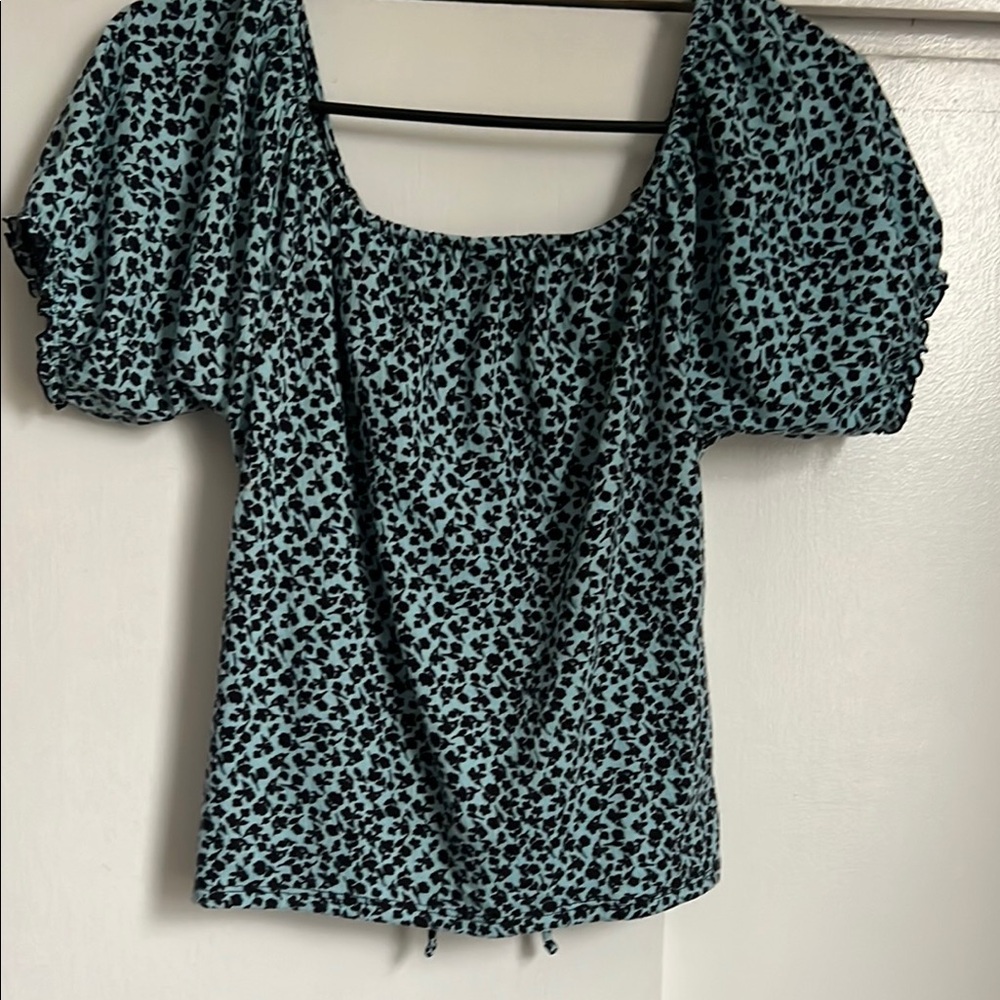 Stylish Black and Blue FloralPrint Women's Top - Picture 5 of 6